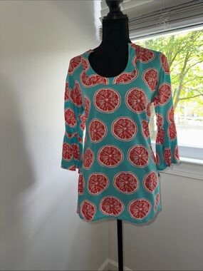 escapada Aqua Scoop Tunic with Red Citrus Medallions